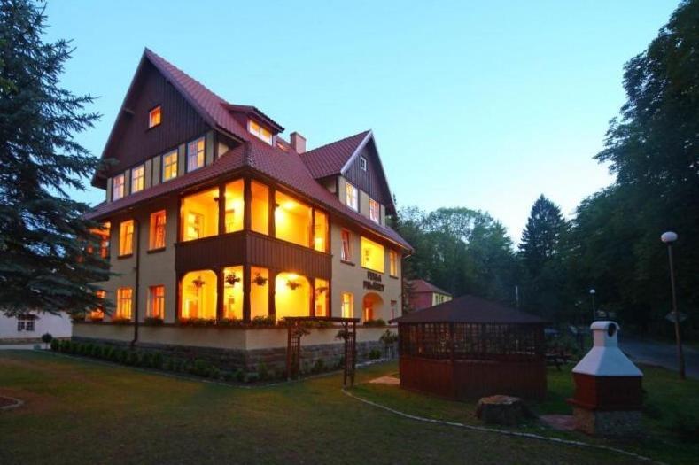 Pensjonat Perla Polanicy Polanica-Zdroj Exterior photo